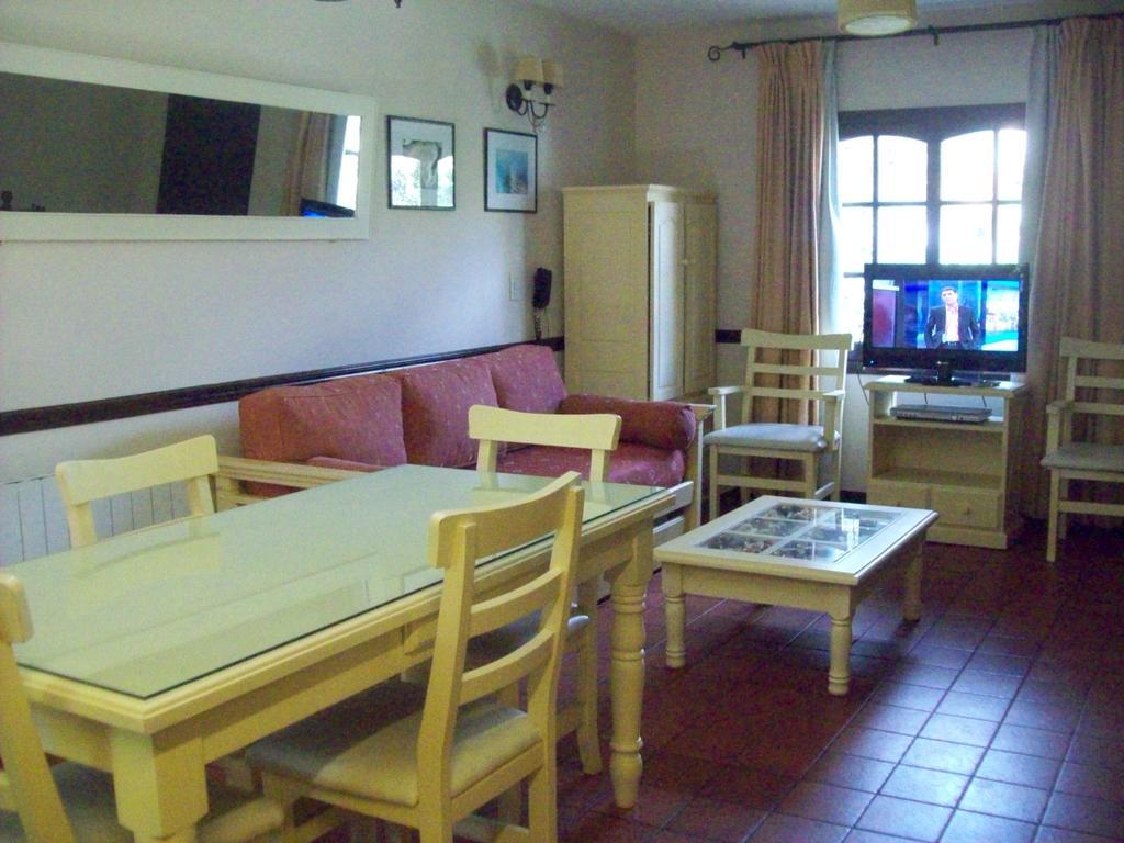 Apart Hotel Las Hadas Carilo Zimmer foto